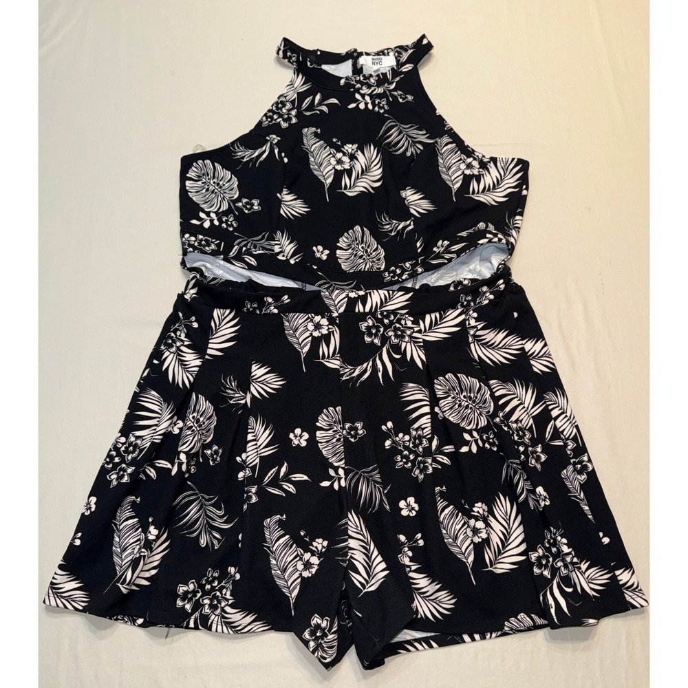 Madden NYC Women XXXL Black White Tropical Halter Romper Cut Out Waist NJ0238G01
